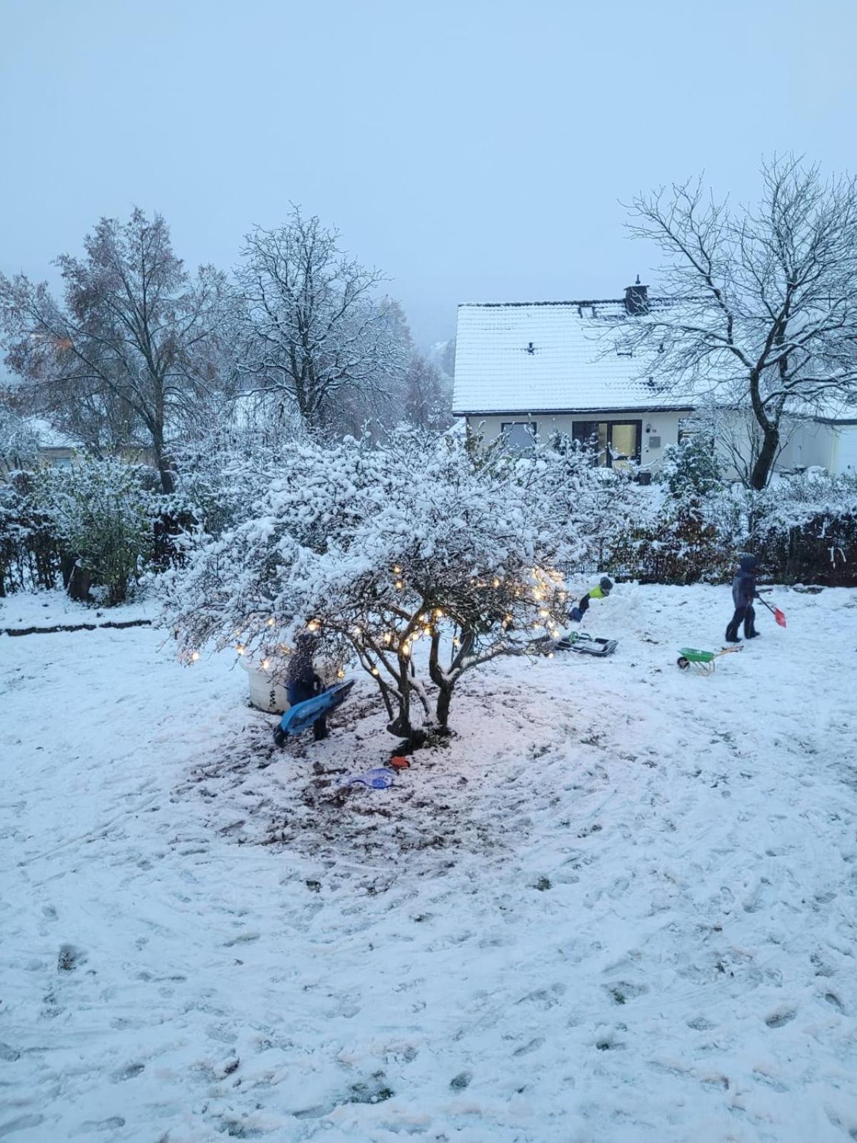 Ferienwohnung Westerwaldblick Grosszuegige Wohlfuehloase Mit Terrasse Oberelbert Exterior foto